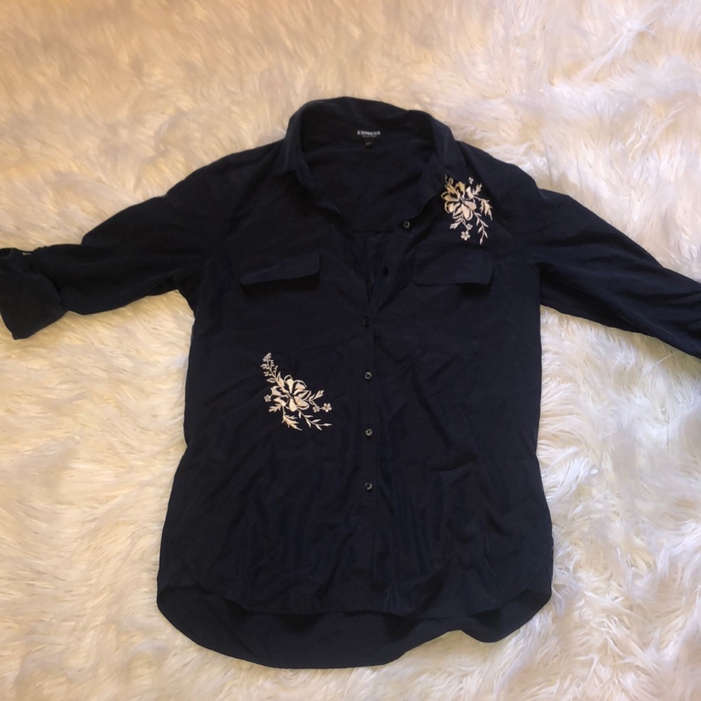 Quarter sleeve Express Button Up